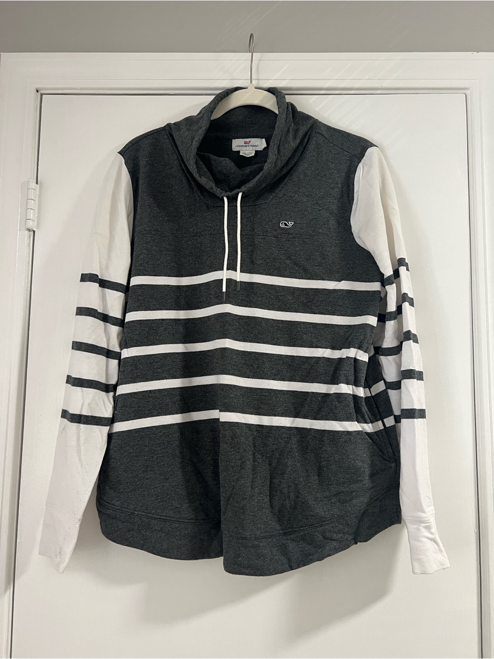 EUC Vineyard Vines Charcoal Gray and White Striped Funnel Neck Sweatshirt